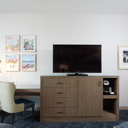 Derby City Gaming & Hotel - A Churchill Downs Property Луисвилл Экстерьер фото